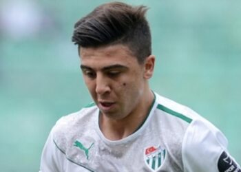 Fenerbahçe Ozan Tufan’ı Bitirdi