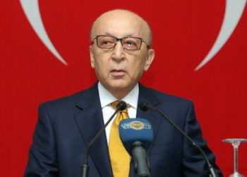 Vefa Küçük: Aziz Yıldırım 3 bayram gününde, hangi günde müsaitse, Ali Koç'a o günü bildirsin. Ben de o ziyarete katılacağım ve kırgınlık giderilsin 1