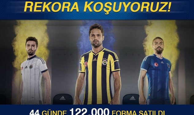 Fenerbahçe, 44 günde 122 bin adet forma sattı. 5 Fenerbahçe, 44 günde 122 bin adet forma sattı. 3