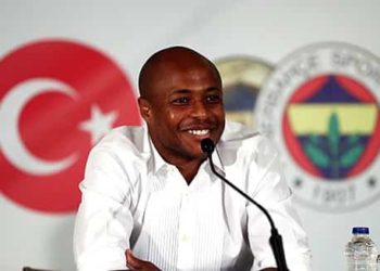 Fenerbahçe’nin yeni transferi Andre Ayew imzayı attı!