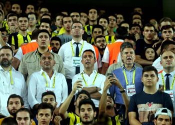 Başkanımız ve yöneticilerimiz Cagliari maçını Öğrenci Tribünü’nde izledi