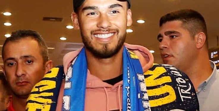Fenerbahçe'nin yeni transferi Diego Reyes İstanbul'a geldi 1
