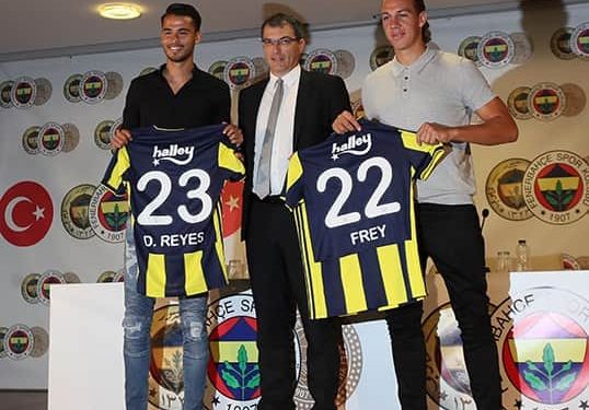 FREY VE REYES’İN İMZA TÖRENLERİ GERÇEKLEŞTİRİLDİ 1 FREY VE REYES’İN İMZA TÖRENLERİ GERÇEKLEŞTİRİLDİ 1