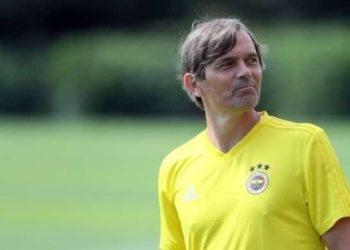 Cocu: Kendi liginde dominant bir takıma karşı oynayacağız