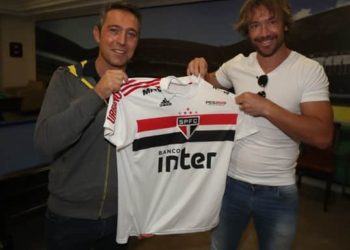 Diego Lugano: Fenerbahçe Türkiye’nin her zaman en iyisidir, en büyüğüdür.