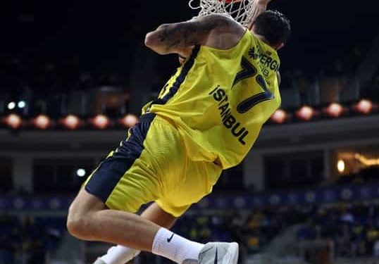 Fenerbahçe 100-79 Darüşşafaka Tekfen 1 Fenerbahçe 100-79 Darüşşafaka Tekfen 1