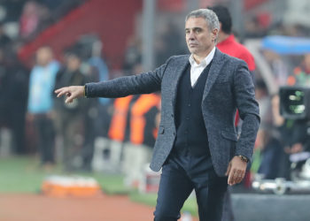 Ersun Yanal: Fenerbahçe’nin ruhu burada olmayı kabul etmez 9 Ersun Yanal: Fenerbahçe’nin ruhu burada olmayı kabul etmez