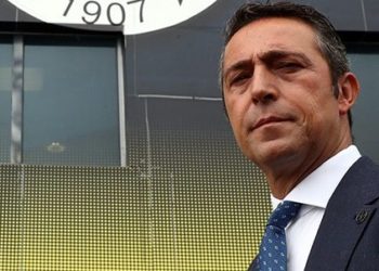Transferleri burada söyleyip Ersun Hoca'ya kalp krizi geçirtmeyeyim ama 10-12 gün içinde 3-4 önemli transferi açıklayacağız 1