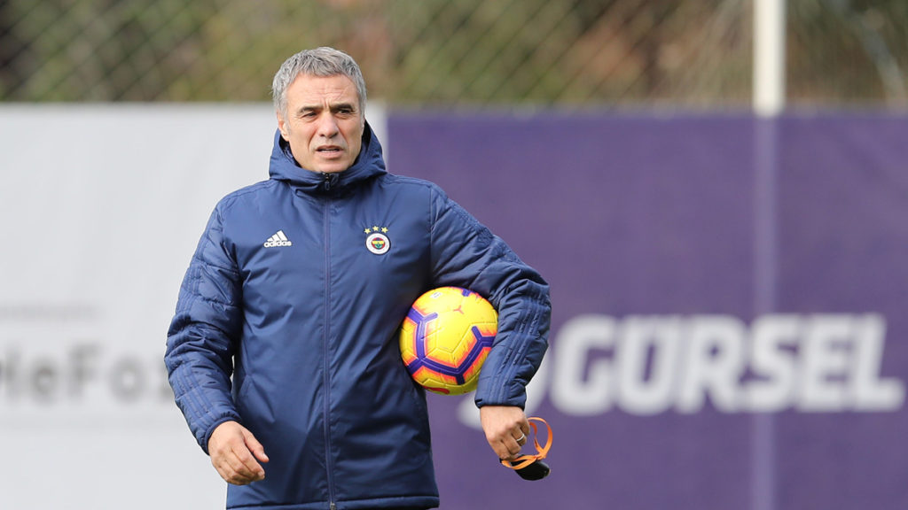Fenerbahçe’nin başka yolu yoktur. Fenerbahçe’nin tek yolu şampiyon gibi oynamak ve şampiyon olmaktır. 1
