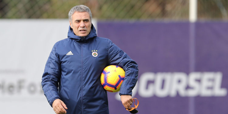 Fenerbahçe’nin başka yolu yoktur. Fenerbahçe’nin tek yolu şampiyon gibi oynamak ve şampiyon olmaktır. 1