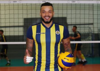 Kübalı smaçör Salvador Hidalgo Oliva Fenerbahçemizde