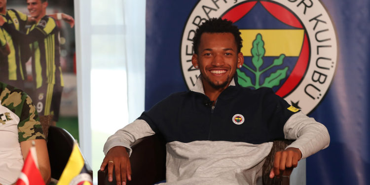 Jailson: Fenerbahçe çok büyük bir takım ve içinde bulunduğu durumu hak etmiyor 1