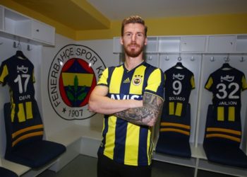 Serdar Aziz: Sarı lacivertli formayı uzun yıllar giyeceğim