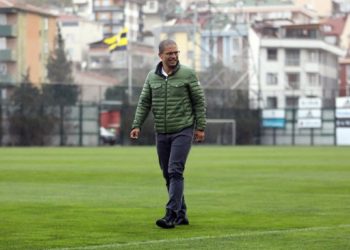 Alex de Souza, Can Bartu Tesislerimizde idari ve teknik heyet ile futbolcularımızla bir araya geldi