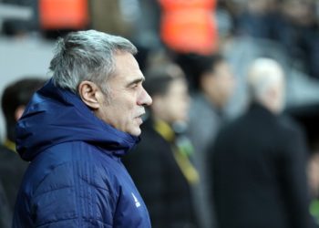 Futbolumuzun da bugün kapkara bir gecesiydi. Türk futboluna da geçmiş olsun. 8 Beşiktaş 3-3 Fenerbahçe