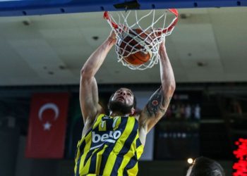 Fenerbahçe Beko, Türkiye Kupası’nda yarı finale yükseldi