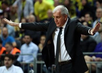 Fenerbahçe Beko, Anadolu Efes'i 85-69 mağlup etti. 1