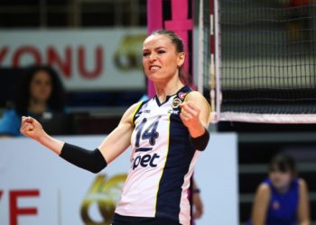 Fenerbahçe Opet çeyrek final serisinde 1-0 öne geçti