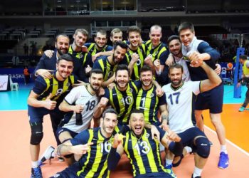 Erkek Voleybol Takımımız yarı finalde