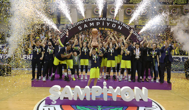 Kadınlar Basketbol Süper Ligi'nde şampiyon Fenerbahçe 1 Kadınlar Basketbol Süper Ligi'nde şampiyon Fenerbahçe 1