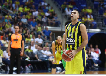 Kostas Sloukas üç sezon daha Fenerbahçe Beko’da 4