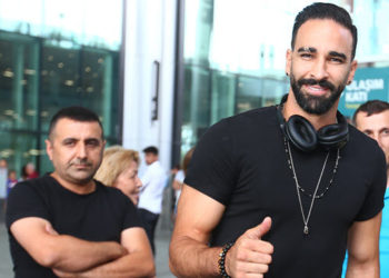 Adil Rami İstanbul’da 9
