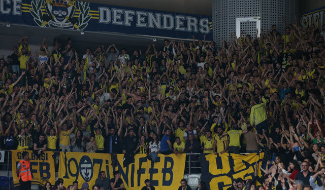 Fenerbahçe HDI Sigorta 2-3 Galatasaray HDI Sigorta 1 Fenerbahçe HDI Sigorta 2-3 Galatasaray HDI Sigorta 1