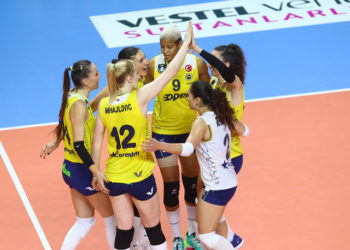 Fenerbahçe Opet 3-0 Atlasglobal Yeşilyurt