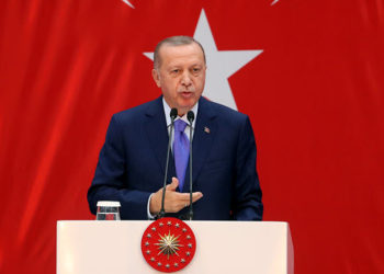 Fenerbahçe yüksek divan kurulu üyeliği, herkesin hayali olan bir ünvandır. Bizim için ayrı bir bahtiyarlıktır