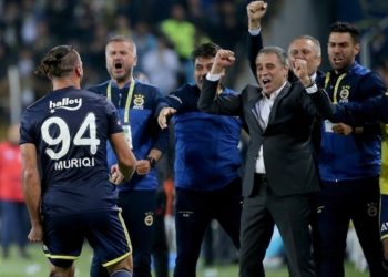 Ersun Yanal'ın Fenerbahçe'sinden 9 haftada gümbür gümbür performans 6 Ersun Yanal’ın Fenerbahçe’sinden 9 haftada gümbür gümbür performans