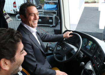 Gürsel Turizm yeni takım otobüsümüzü teslim etti