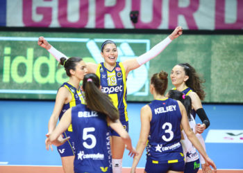 Fenerbahçe Opet 3-0 Karayolları