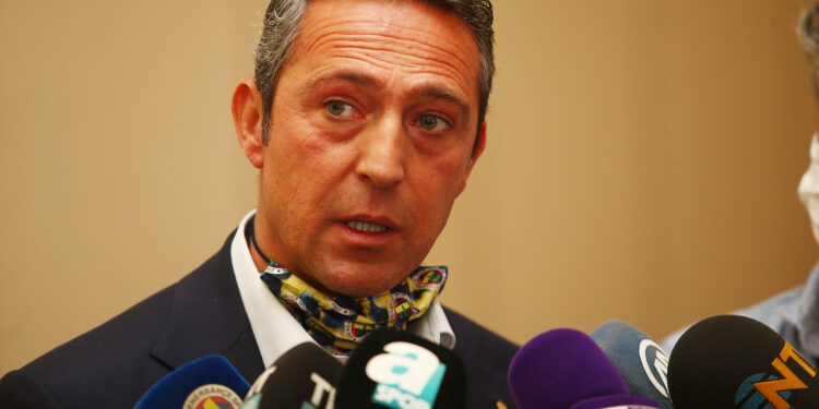 Ali Koç: Onları niyetleri tek dertleri pes etmem. Fenerbahçe’nin bir daha insanlar tarafından kuşatılmasına gücüm yettiğince izin vermeyeceğim 1