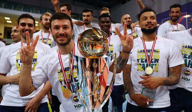 AXA Sigorta Şampiyonlar Kupası Fenerbahçe HDI Sigorta'nın 5 AXA Sigorta Şampiyonlar Kupası Fenerbahçe HDI Sigorta'nın 1