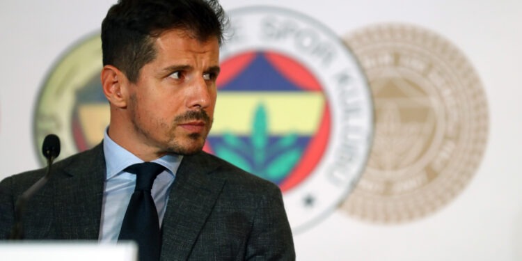 Emre Belözoğlu: Erol Bulut oyundan rahatsız, çareyi biliyor 1