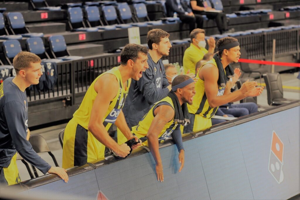Anadolu Efes 71-80 Fenerbahçe Beko - Igor Kokoskov Farkı 1