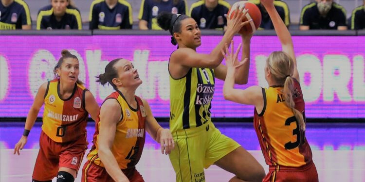 Fenerbahçe Öznur Kablo-Galatasaray: 64-61 5 Fenerbahçe Öznur Kablo-Galatasaray: 64-61 1