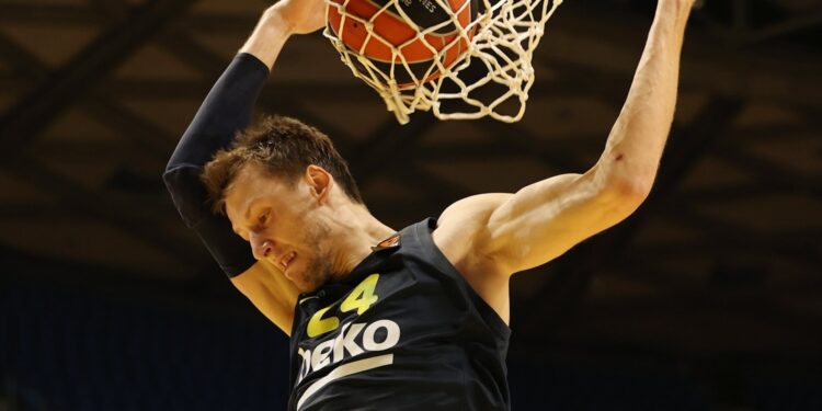 Fenerbahçe Beko 84-77 Olympiacos 1