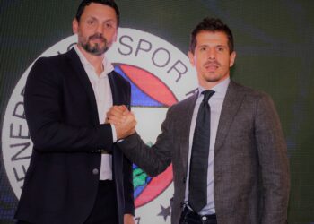 Emre Belözoğlu: Futboldan başka hedefim yok. Söz konusu futbol olduğunda gözümü hiçbir şey korkutmuyor.