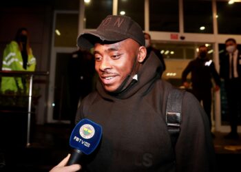 Bright Osayi-Samuel: “Mesut Özil’i televizyondan izlerdim”