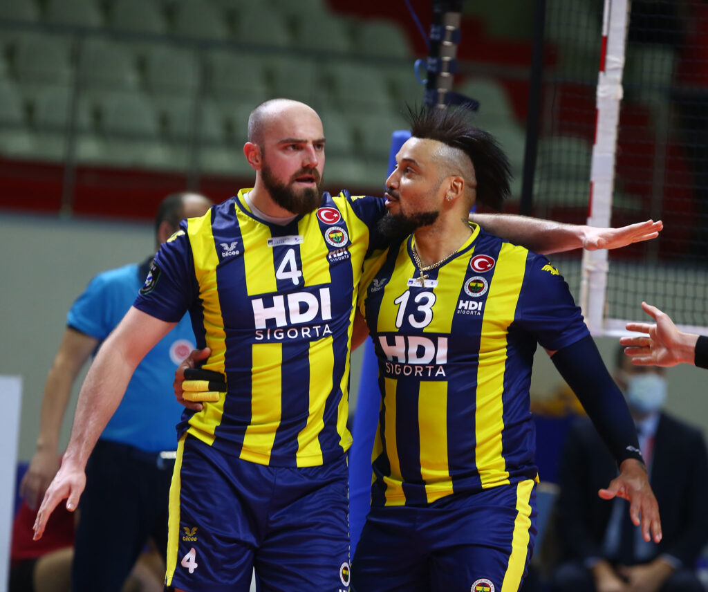 Filedeki derbide kazanan Fenerbahçe HDI Sigorta! 1 Filedeki derbide kazanan Fenerbahçe HDI Sigorta! 1