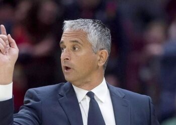 Igor Kokoskov’dan beIN Sports’a; Daha objektif olmaları gerekiyor. İlişkilerimiz daha objektif olmalı. Bunu hak ettiğimize inanıyorum