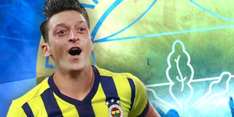 Mesut Özil, Fenerbahçe'de 5 Mesut Özil, Fenerbahçe'de 1
