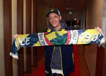 Mesut Özil: Ben her zaman Fenerbahçeliydim. Her şey çok güzel olacak.