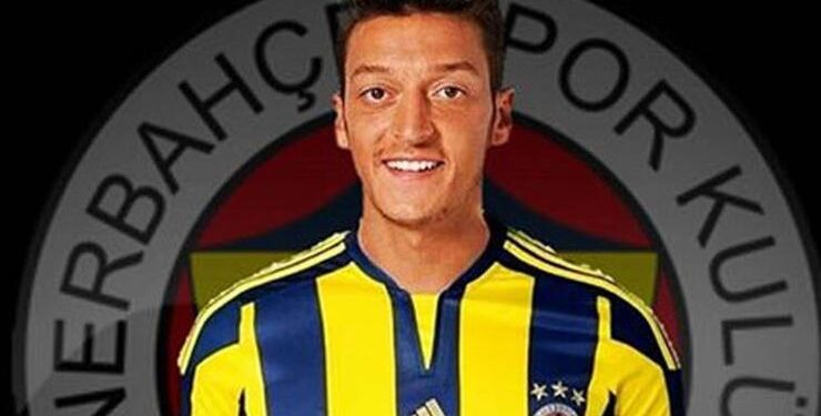 Mesut Özil Fenerbahçe'de!. 1