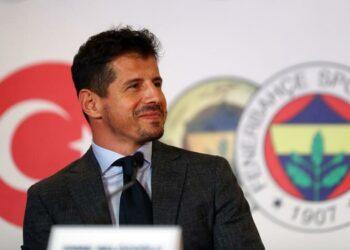 Emre Belözoğlu, Fenerbahçe’de tarihe geçti!