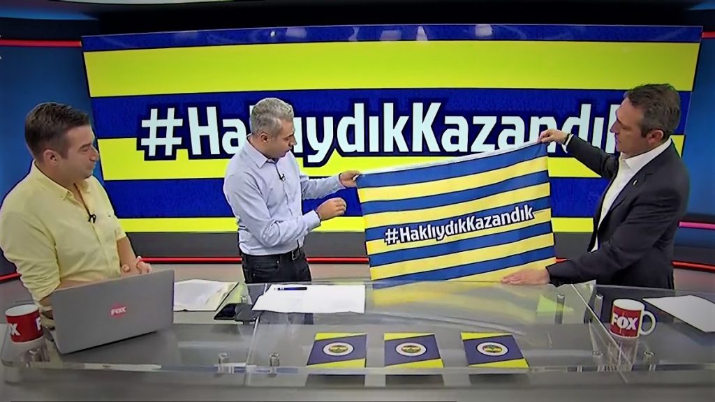 Ali Koç: Kongremizde, Fenerbahçe'mizin menfaatleri için oylanacak maddeleri veto etmek üzerine kurgulu bir klik olacağı söylemleri geliyor. Lütfen seçime katılın ve Fenerbahçe'ye sahip çıkın. 1