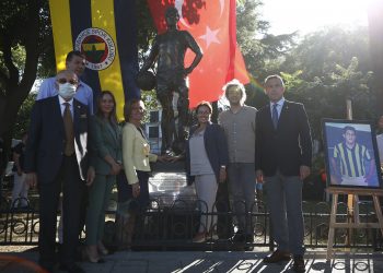 Efsanemiz Can Bartu’nun heykeli açıldı