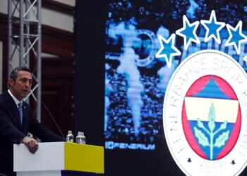 Ali Koç: Umarım Fenerbahçelilerin, Ekrem İmamoğlu’na hangi şehrin belediye başkanı olduğunu hatırlatma günleri gelmez.