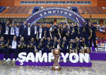 Kadınlar Basketbol Süper Ligi’nde şampiyon Fenerbahçe Safiport oldu